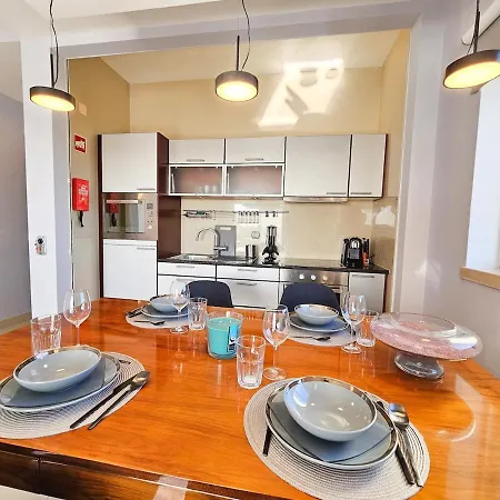 Sea-stretch Viewing Superking Flat By Bentobox Daire Albufeira