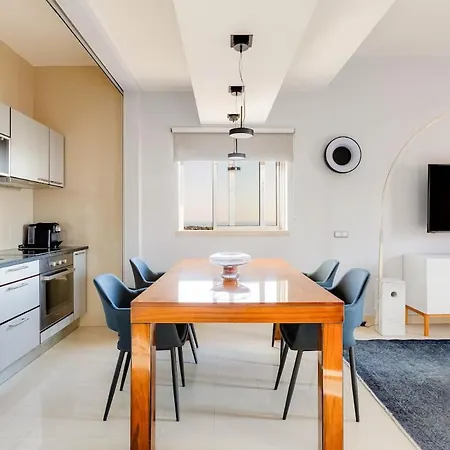 Sea-stretch Viewing Superking Flat By Bentobox Albufeira