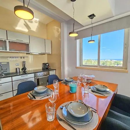 Sea-stretch Viewing Superking Flat By Bentobox Lejlighed Albufeira
