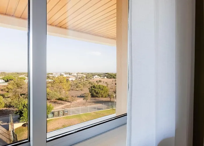 Sea-stretch Viewing Superking Flat By Bentobox * Albufeira