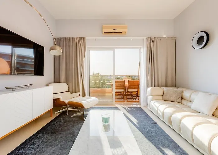 Sea-stretch Viewing Superking Flat By Bentobox Lägenhet Albufeira