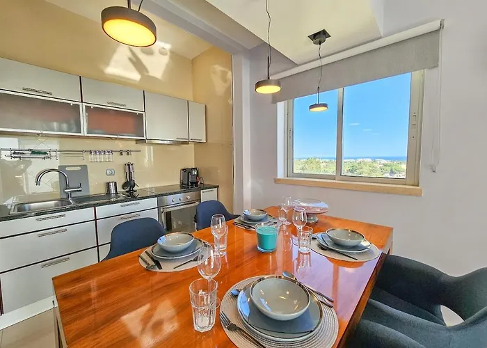 Sea-stretch Viewing Superking Flat By Bentobox Lägenhet Albufeira