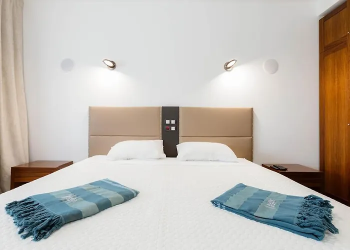 Sea-stretch Viewing Superking Flat By Bentobox Lägenhet Albufeira