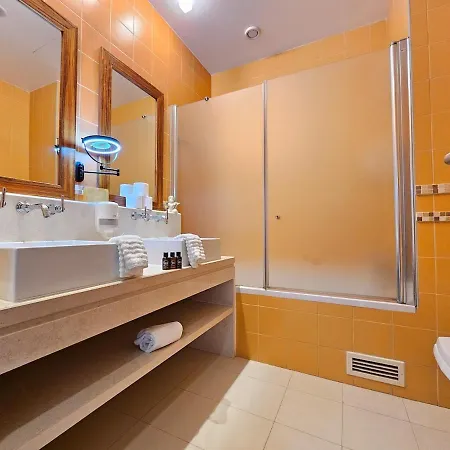 Sea-stretch Viewing Superking Flat By Bentobox