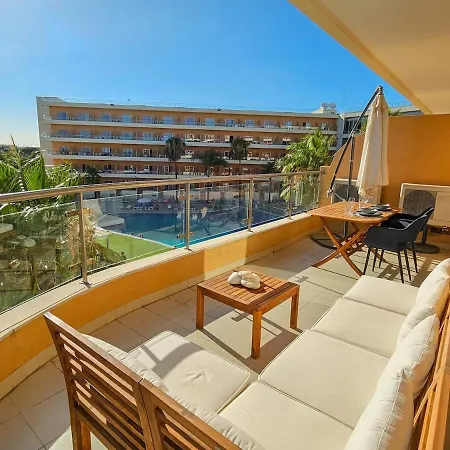 Apartment Sea-stretch Viewing Superking Flat By Bentobox