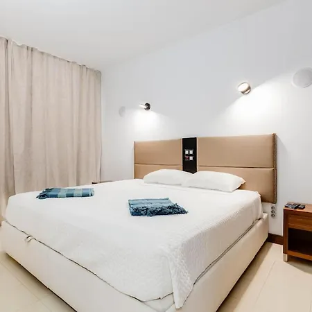 Apartment Sea-stretch Viewing Superking Flat By Bentobox *